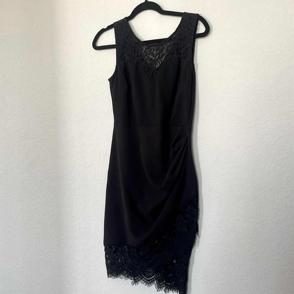 Gorgeous lace little black dress by J Roberts size Medium